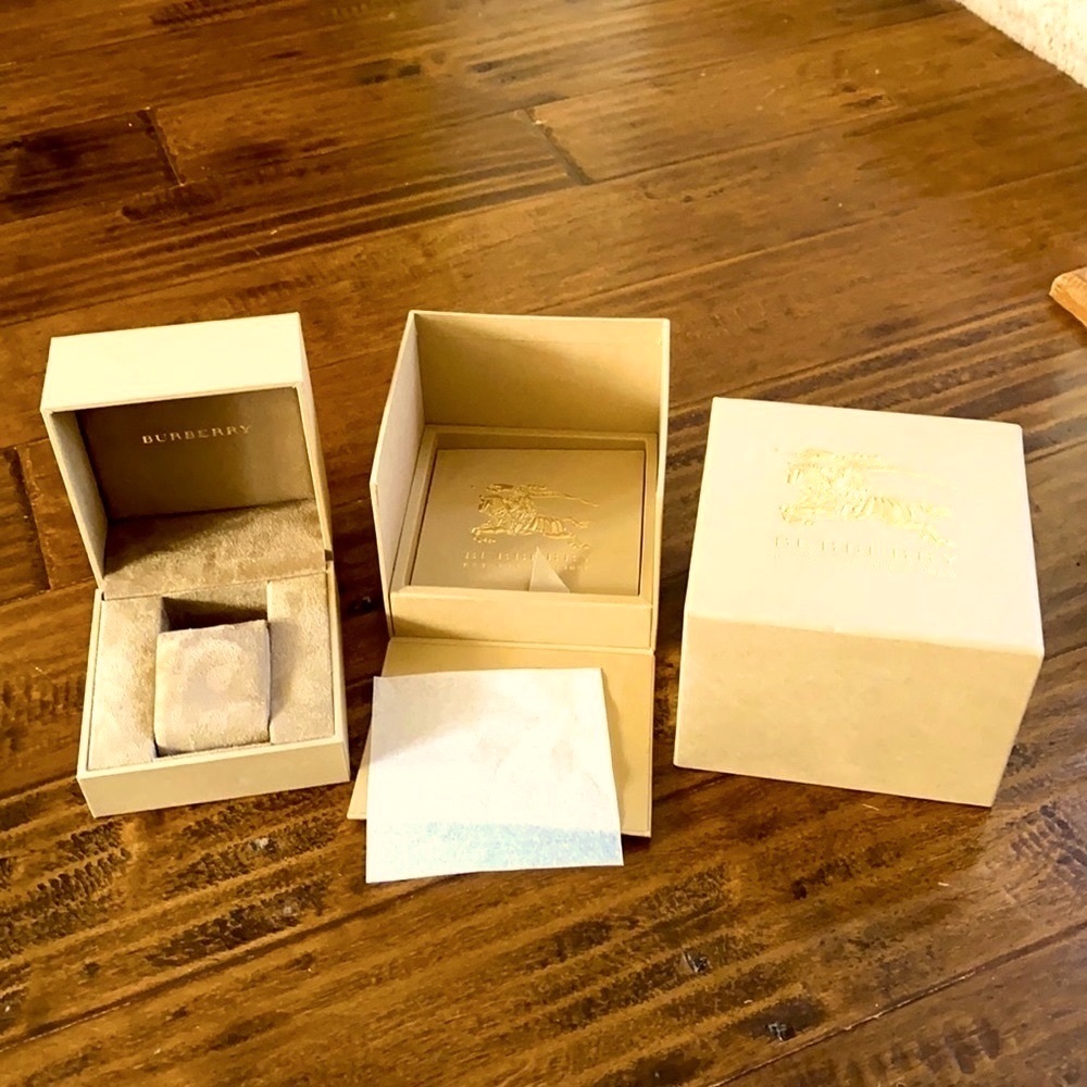 Burberry Watch Box SOLD!!!